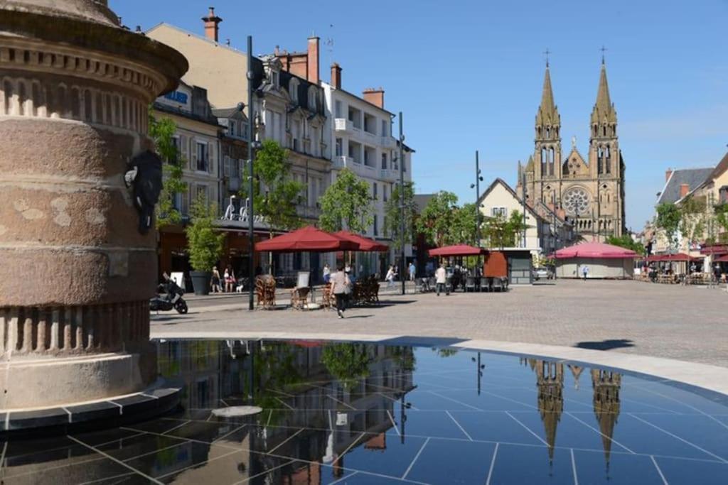 Joli Studio Avec Parking Prive Moulins  Kültér fotó